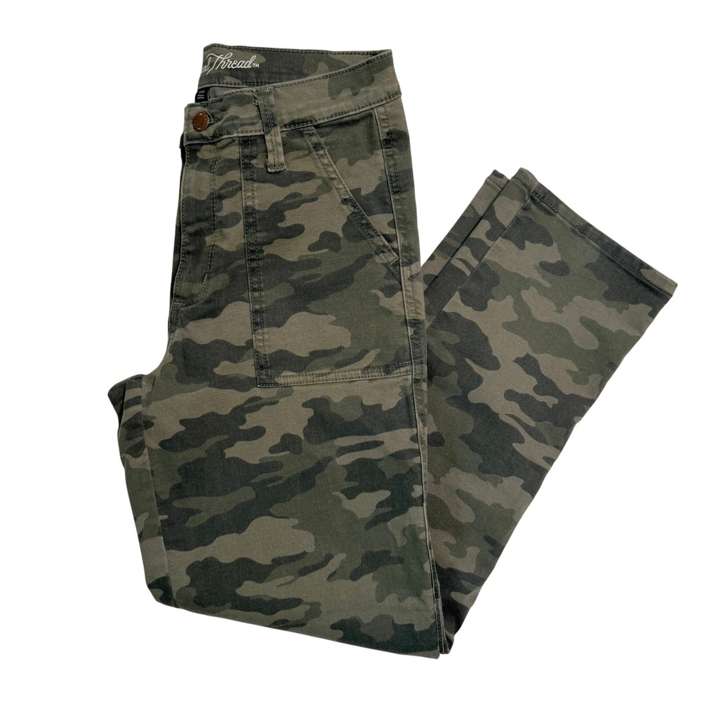 Universal Thread Camo Pants 2/26 Green Utility Straight Leg Patch Pocket Trouser